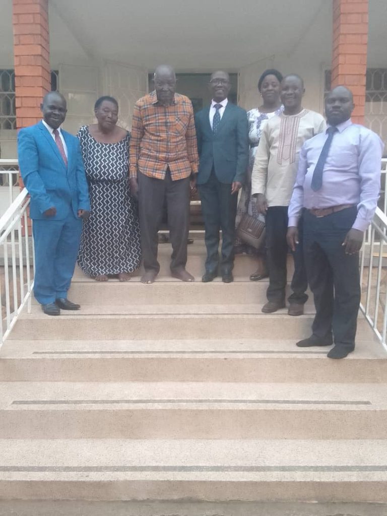 Minisita  Kawuki alambudde Kaggo eyawummula Owek. Tofiri Kivumbi Malokweza, akubirizza abaweereza ba Kabaka okubeera abeetowaze