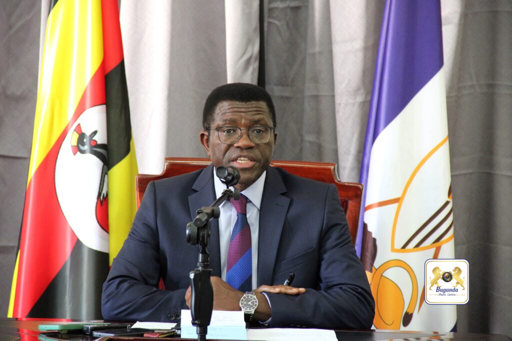 Katikkiro Mayiga ayanjudde enteekateeka z’ okutereka Omulangira Daudi Golooba  