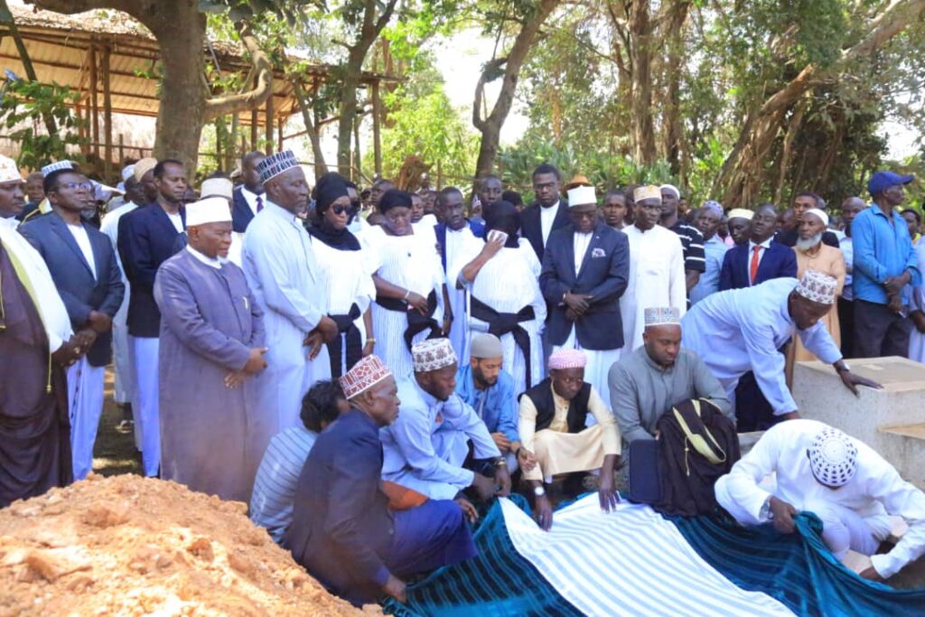 Omulangira Daudi Golooba aterekeddwa mu Masiro e Kasubi